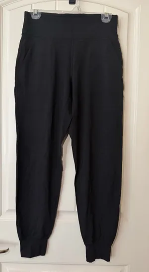 Lululemon Joggers Studio thumbnail 1