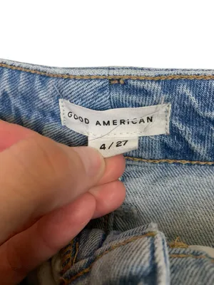 Good American 4 27 Denim Cutoff Shorts Light Wash Distressed High Rise Jean thumbnail 3