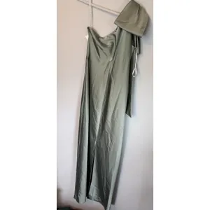 AFTER SIX 6900 Effortless Glam Bow Charmeuse One Shoulder Bow Maxi Sage Green L thumbnail 12