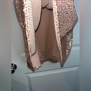 Torrid NWT V-neck Sophie Rose Gold Sequin Woven Swing Lined Relaxed Cami Size 1X thumbnail 11