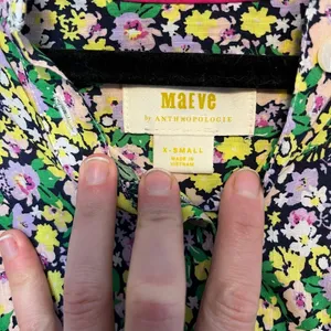 Anthropologie Maeve Ashleigh Puff-Sleeved Button Down Ditsy Floral Blouse thumbnail 8