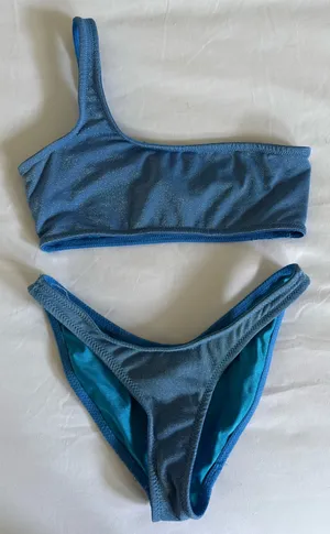 Triangl Bikini Set Swimsuit Bag thumbnail 1