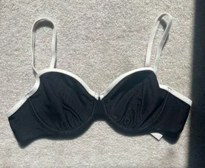 Abercrombie & Fitch Bikini Top thumbnail 1
