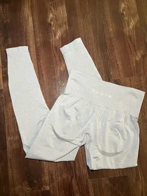 Grey NVGTN leggings size Small  thumbnail 3