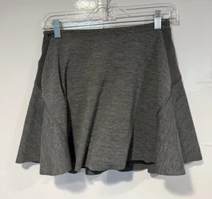 Athleta Grey Match‎ Point Skort thumbnail 1