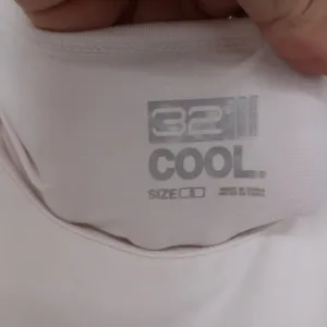 32 Degrees Cool Womens Scoop Neck Short Sleeve T-Shirt Off White Size S thumbnail 2