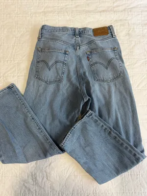 Levi’s Ribcage Ankle Straight Jeans thumbnail 2