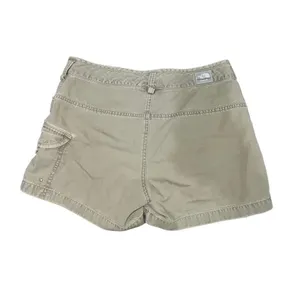 The North Face Women's 4‎ Green Multi-Pocket Cargo Hiking Shorts thumbnail 4