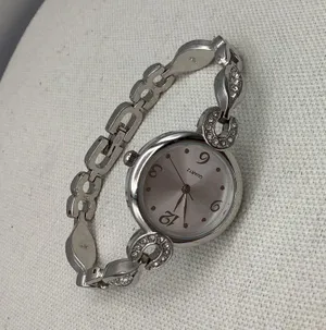 Y2K Quartz Base Metal Bazel GENWM1321L Japan Mov. Watch thumbnail 3