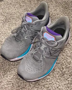 New Balance Sneakers  thumbnail 1
