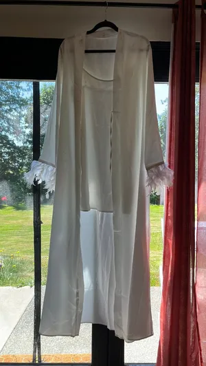 White Nightgown with robe Size L thumbnail 1