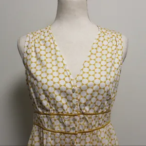 Banana Republic Sleeveless V Neck Geometric Blouse thumbnail 2