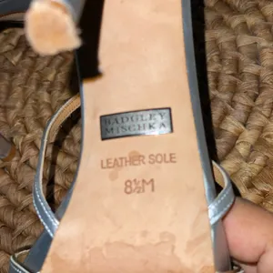 Badgley Mischka Silver Strappy Sandals thumbnail 6