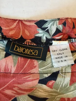 Vintage Baroness Button-Shoulder Tropical Floral Tunic - Black with Red & Green thumbnail 3