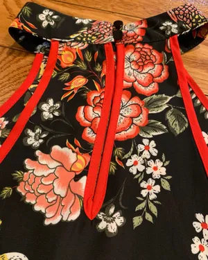 LILY black floral and bird design peplum /halter neck black sleeveless top M thumbnail 7