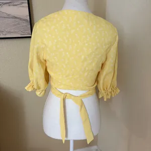 HOUSE OF CB ‎ Alanya Lemon Floral Tie Front Top Size Small thumbnail 5