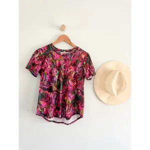 Lululemon | High Neck Running Training Tee Hyper Flow Pink Multi | Est Sz 6 thumbnail 3