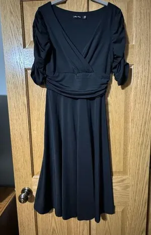 Women’s Alisa Pan Semi Formal Dress 3/4 sleeve Size 8 thumbnail 1