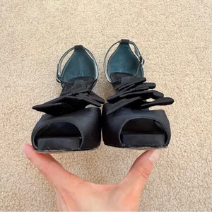 Nina Elga Black Satin Ruffle Platform Peep-Toe Stiletto Heels 7 thumbnail 9