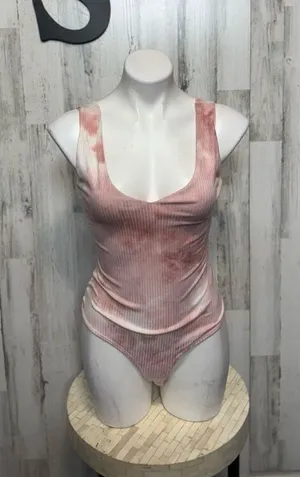 Pink bodysuit thumbnail 1
