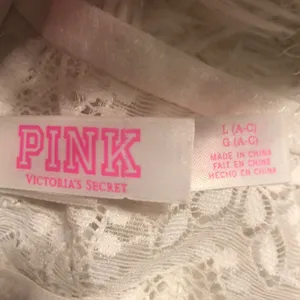 PINK Victoria's Secret Push-Up Pigeonnant Bra White Large thumbnail 10