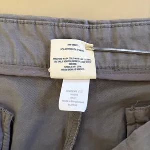 Magellan Chino Shorts gray Outdoors Walking Hiking Casual Women's‎ 18 5" inseam thumbnail 7