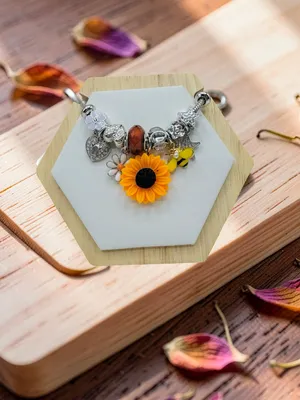 Sunflower & Bee Charm Bracelet – Silver Tone Floral Statement Bracelet thumbnail 3