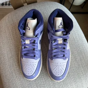 Nike Air Jordan 1 Med SE High Top Sneakers in Purple NWOB thumbnail 4