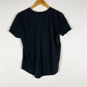 Lululemon Women's Love Crew Neck Short Sleeve Tee Shirt Solid Black Medium thumbnail 3
