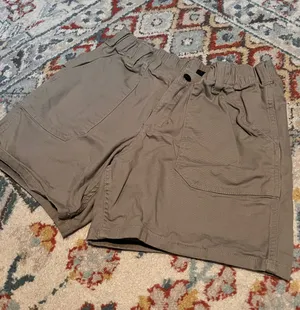 Women’s Carhartt shorts  thumbnail 1