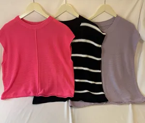 Women's Sleeveless Crew Neck Sweater Black Size M thumbnail 1