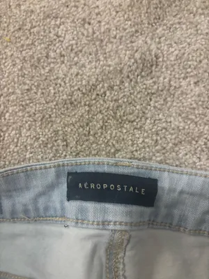 Aeropostale Jean Shorts High-Rise Midi Ripped light wash thumbnail 3