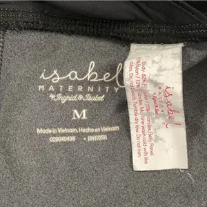 Isabel Maternity‎ By Ingrid & Isabel Gray Black Medium cropped athletic leggings thumbnail 7
