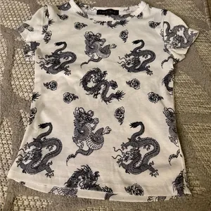 Faded Rose Women's Crew Neck Crop Top Size Small -Chinese Dragon Print thumbnail 1