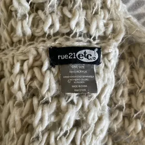 Rue 21 Chunky Knit Infinity Scarf Oatmeal Beige Loop Circle‎ Cozy Winter Warm Boho Chic thumbnail 2