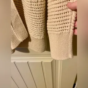 Gap Tan/Beige Oversized Long Sleeve Crochet Open Front Cardigan Sweater thumbnail 5