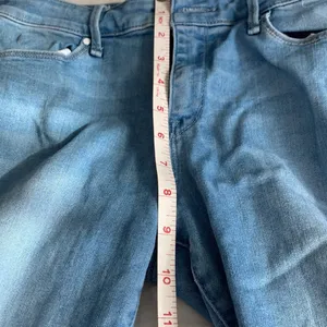 Abercrombie and Fitch signature cropped collection jeans thumbnail 7