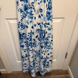SHEIN Blue White Floral Maxi Dress thumbnail 2