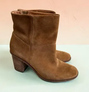 LUCKY BRAND Tan Suede Boots Size 7.5 Womens thumbnail 1