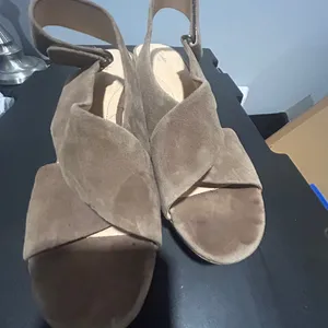 Clarks  Tan Suede Wedge Sandals thumbnail 11