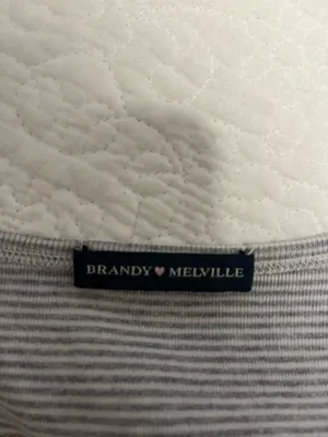 Brandy Melville Scoop Neck T-shirt thumbnail 3