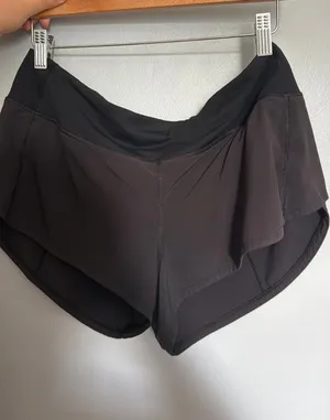 Lululemon Shorts thumbnail 1