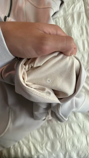 lululemon jacket  thumbnail 4