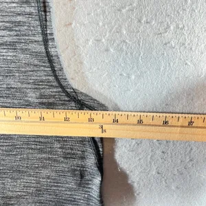 136 | Lululemon Racerback Space Dye Athletic Tank Top Gray‎ Womens 4 thumbnail 3