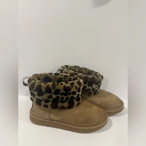 UGG Classic Short Chestnut Leopard Cuff Boots Women 11 Sheepskin Winter Cozy thumbnail 8