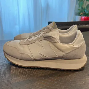 New balance white the intelligent choice 237 unisex women 10 men 8.5 thumbnail 3