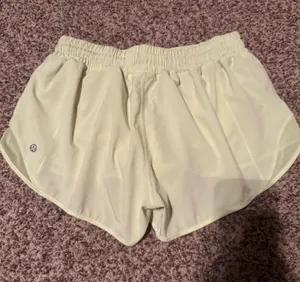 Lululemon Hottie Hot Shorts thumbnail 2