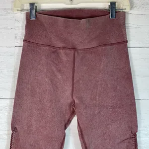 Offline By Aerie Size Medium Real Me Hi Rise 7/8 Leggings burgundy thumbnail 2