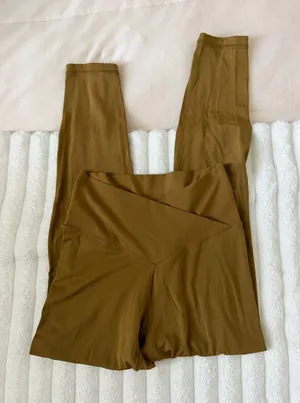 aerie High-Waist V-Cut Leggings thumbnail 1