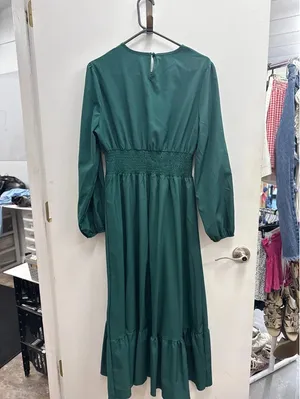 Boutique women’s dress size large Green thumbnail 7